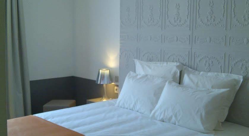 Hotel Contact Alizé Montmartre París